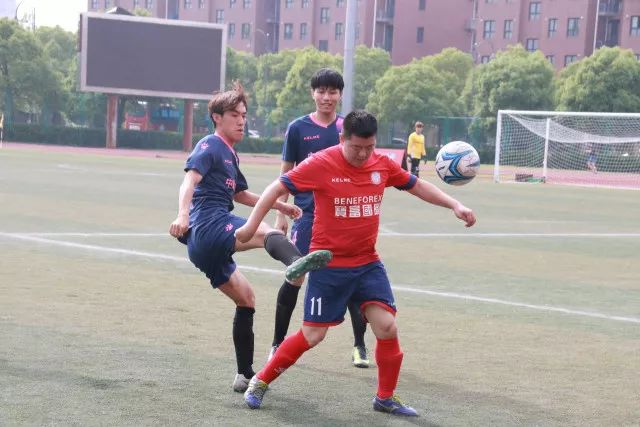 西甲对决：塞尔塔迎战赫塔费，皇家社会力争客场胜利